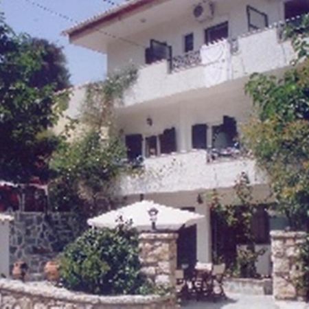 Yasemi Rooms Vasilikí Exterior foto