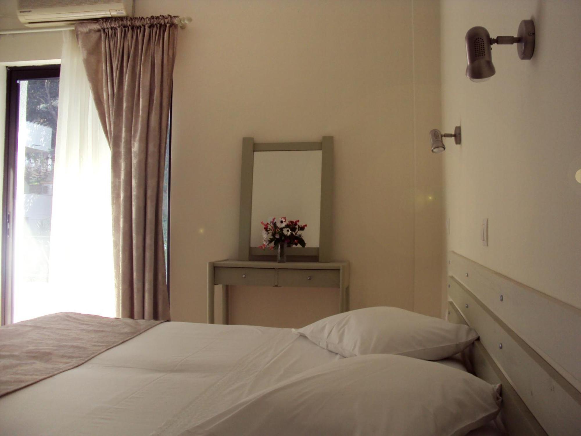 Yasemi Rooms Vasilikí Exterior foto